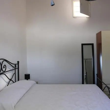 Simo's Sea House - Pet Friendly Holiday home Capilungo