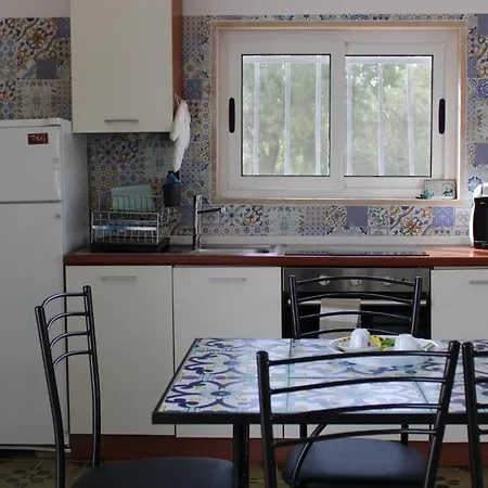 Simo's Sea House - Pet Friendly